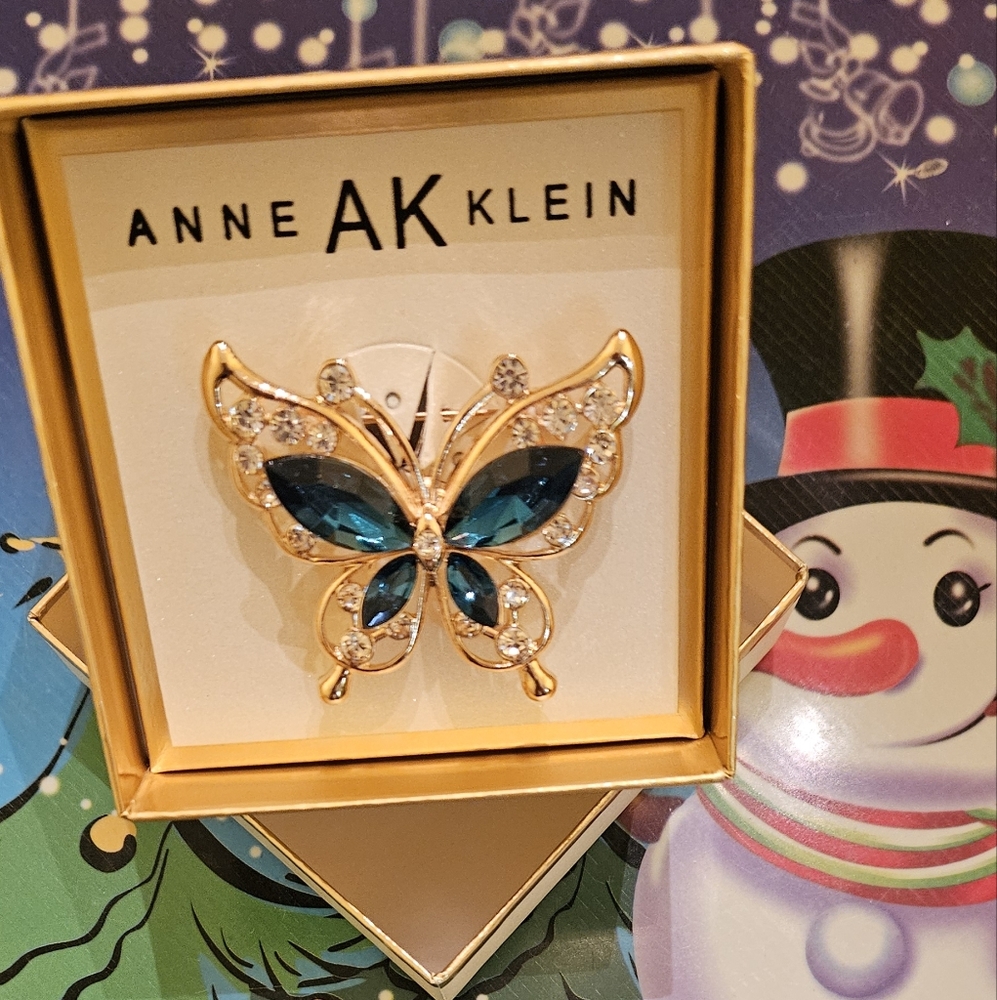 ANNE KLEIN BROOCH